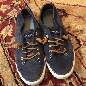 Sperry navy blue shoes
